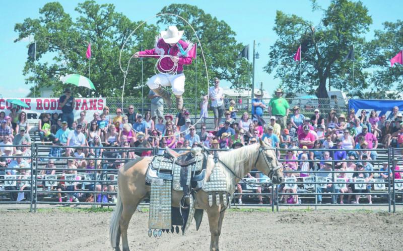 World Champion Trick Roper, Gun Spinner To Perform At Abilene Rodeo